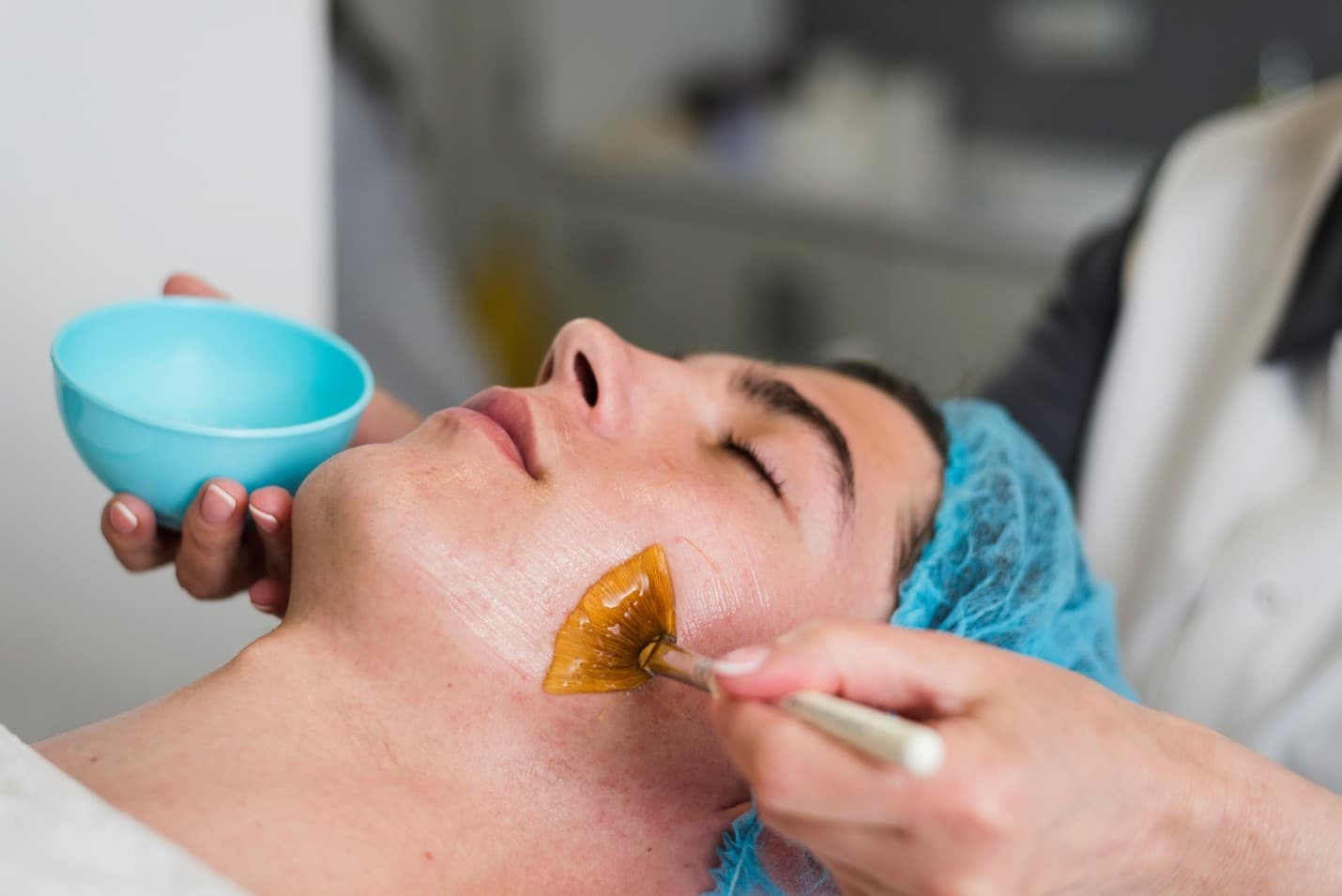Combining Chemical Peels with Other Aesthetic Treatments: Synergies & Safety